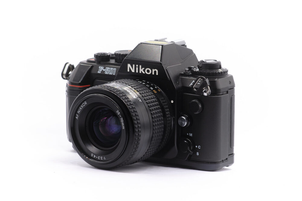 Nikon F-501 - Nikkor 35-70 f/3,5-4,5