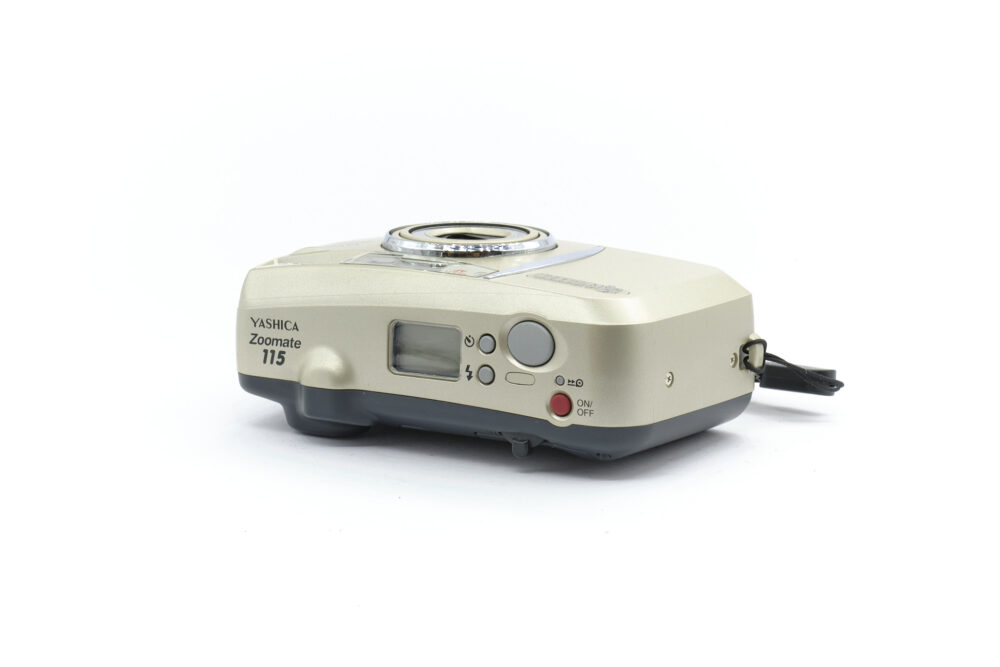 Yashica Zoomate 115 – Image 3