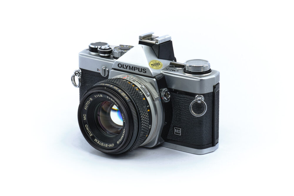 Olympus OM-1n - Luxon 50mm f/1.8