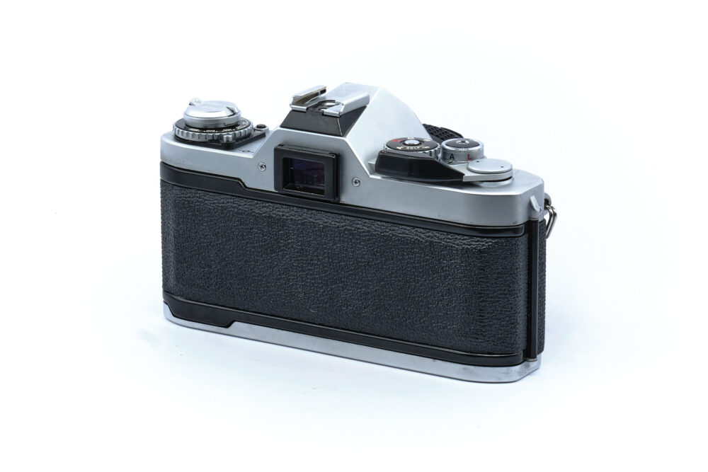 Canon AV-1 - Canon FDn 50mm f/1.8 – Image 2