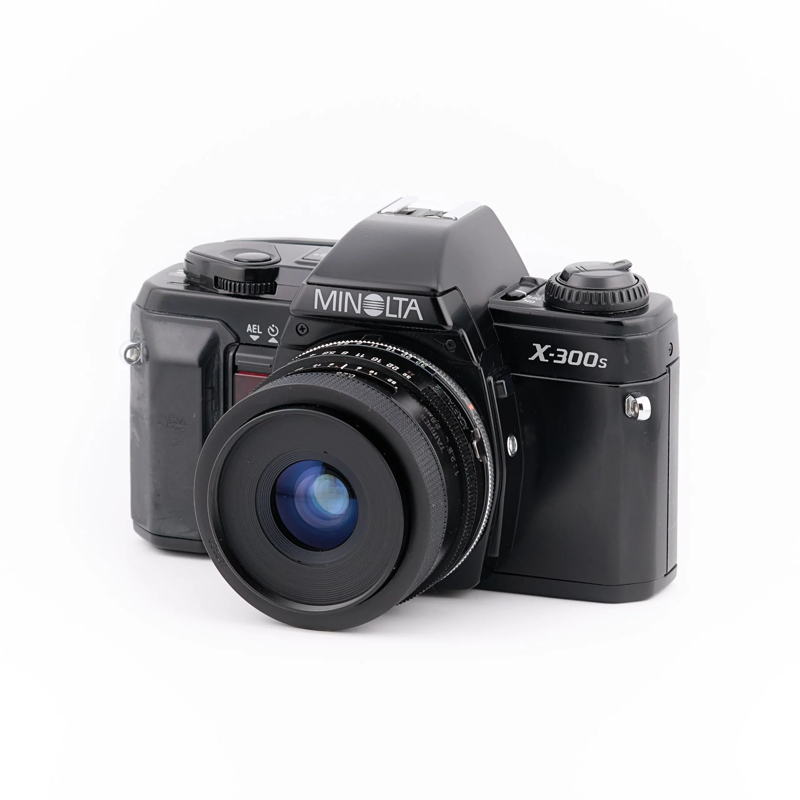 Minolta X-300s – Tamron 28mm f/2.5 Minolta X-300s - Tamron 28mm f/2.5