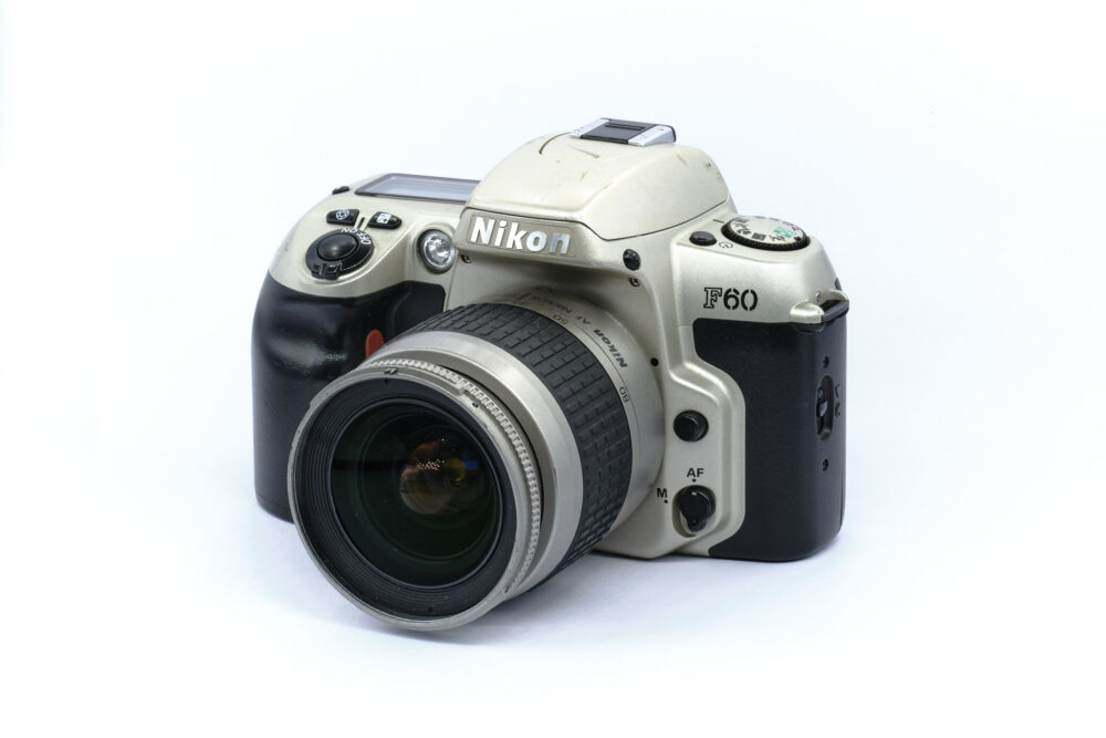 Nikon F-60 - 28-80mm f/3.3-5.6g