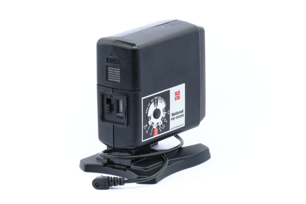Flash National PE-2002 universel – Image 2