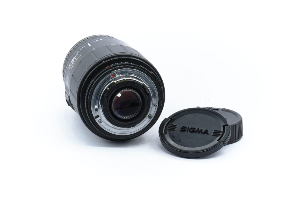 Sigma 70-300 f/4-5,6 DG APO Macro – Image 2