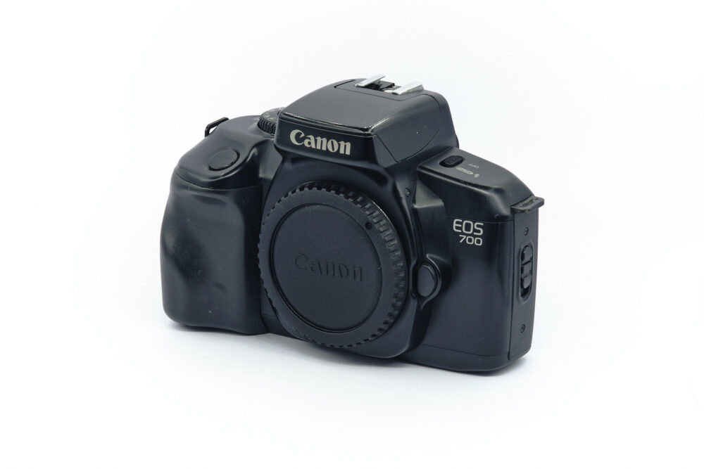 Canon EOS 700