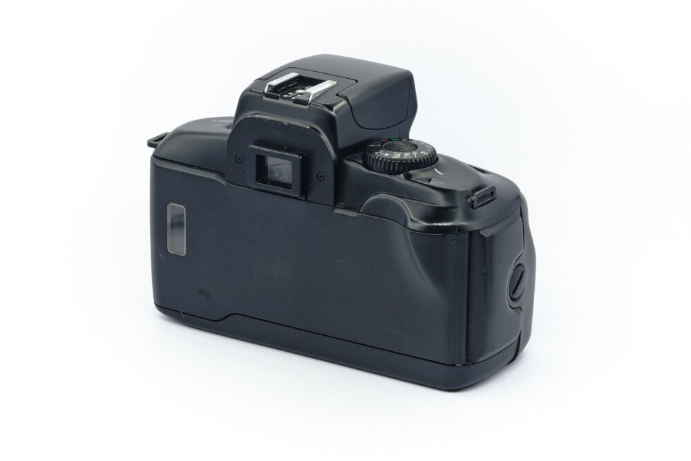 Canon EOS 700 – Image 2