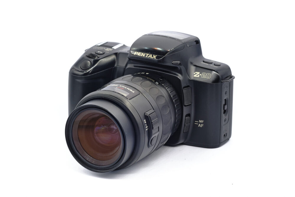 Pentax Z-20 - 28-80mm - 80-200mm - Flash – Image 5