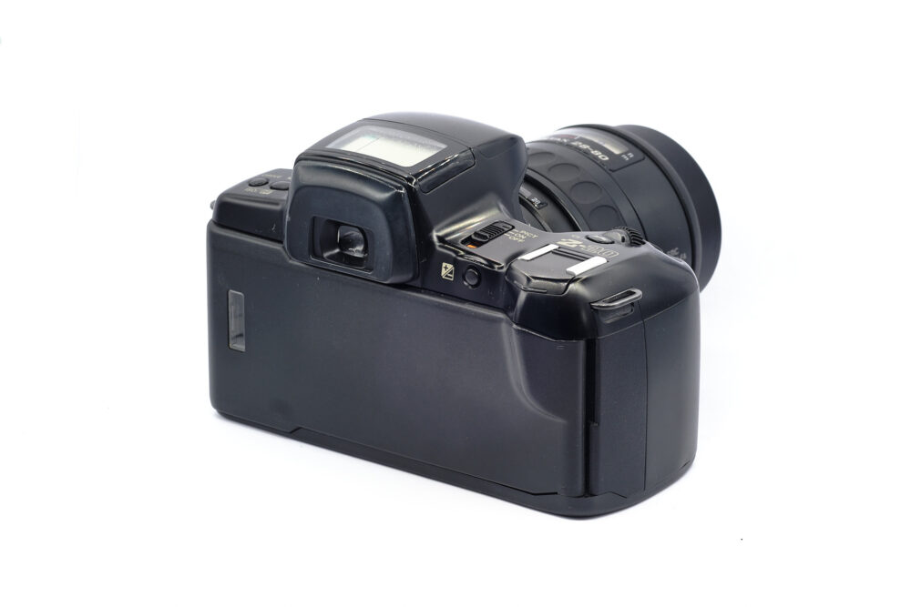 Pentax Z-20 - 28-80mm - 80-200mm - Flash – Image 4