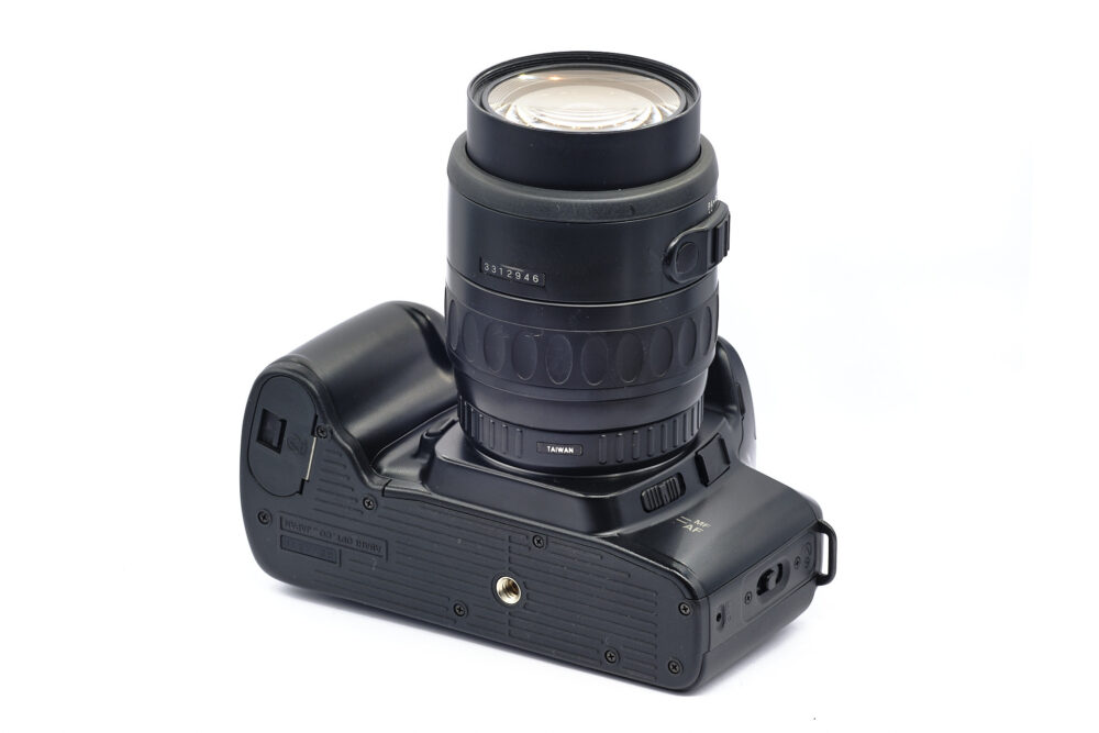 Pentax Z-20 - 28-80mm - 80-200mm - Flash – Image 2