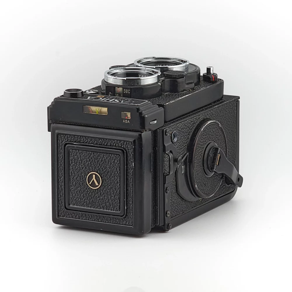 Yashica Mat 124G avec housse – Image 3