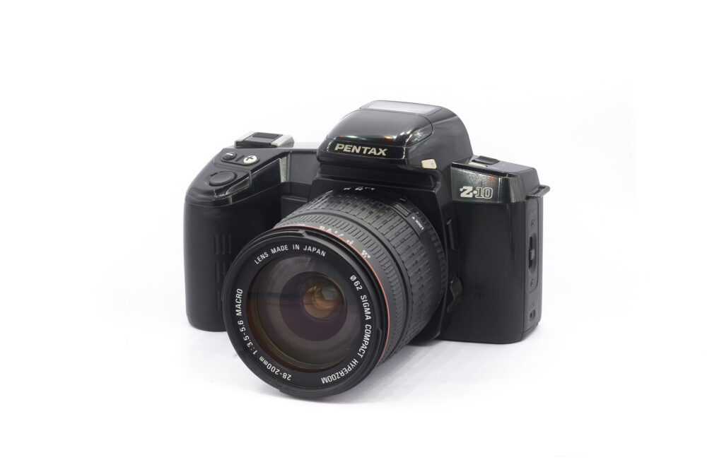 Pentax Z-10 - Sigma 28-200mm f/3.5-5.6 Macro