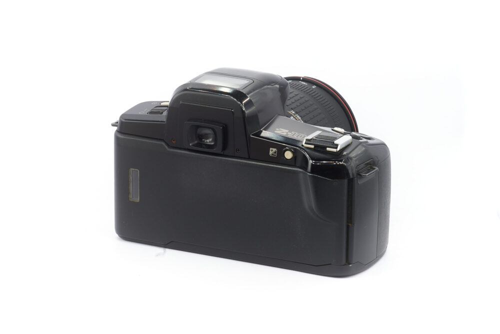 Pentax Z-10 - Sigma 28-200mm f/3.5-5.6 Macro – Image 2