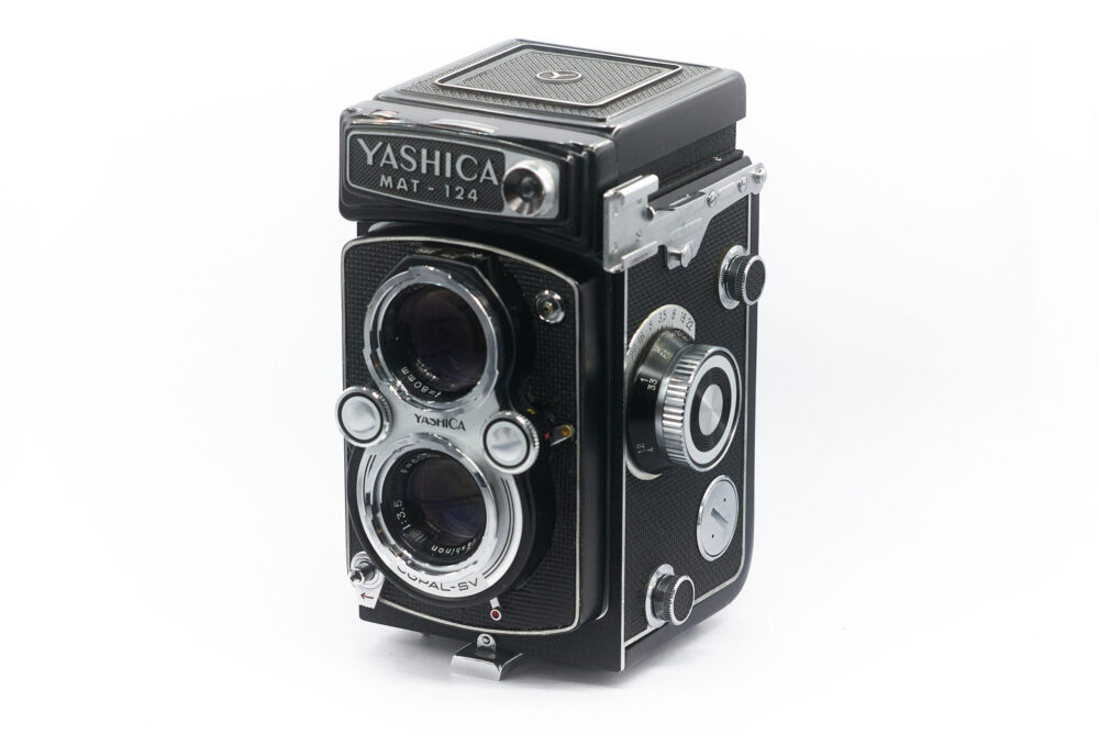 Yashica mat 124