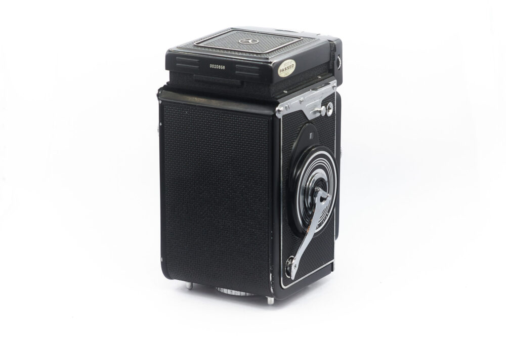 Yashica mat 124 – Image 2