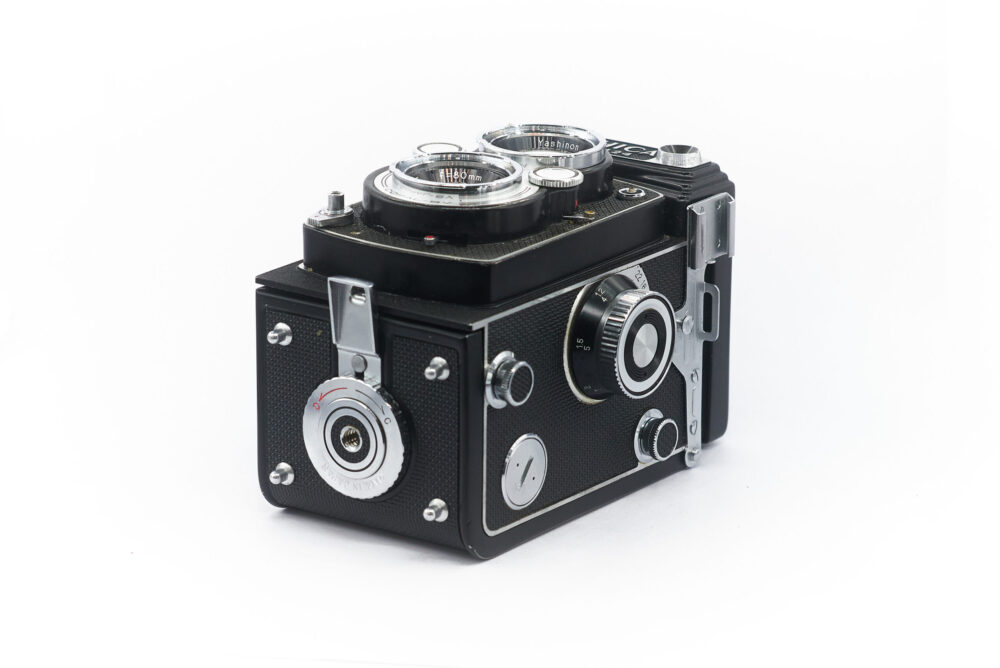 Yashica mat 124 – Image 4
