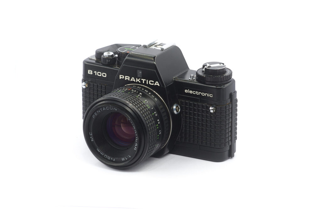 Praktica B100 - Pentacon 50mm f/1.8