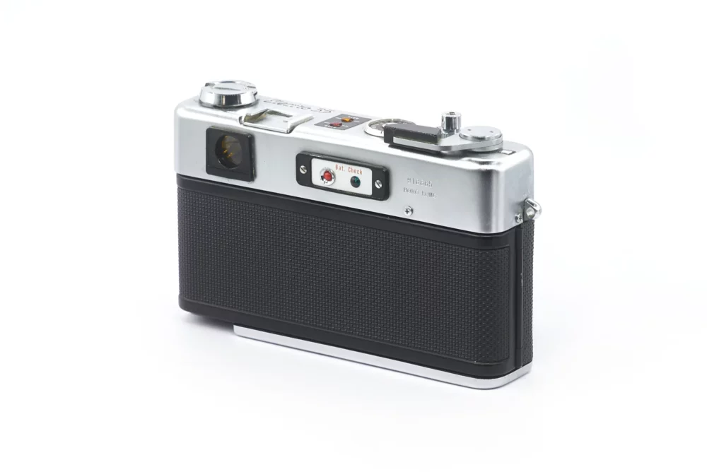 Yashica Electro 35 – Image 2