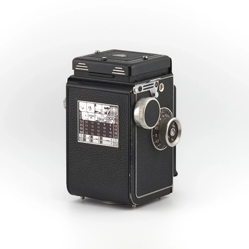Rolleicord V avec housse – Image 2
