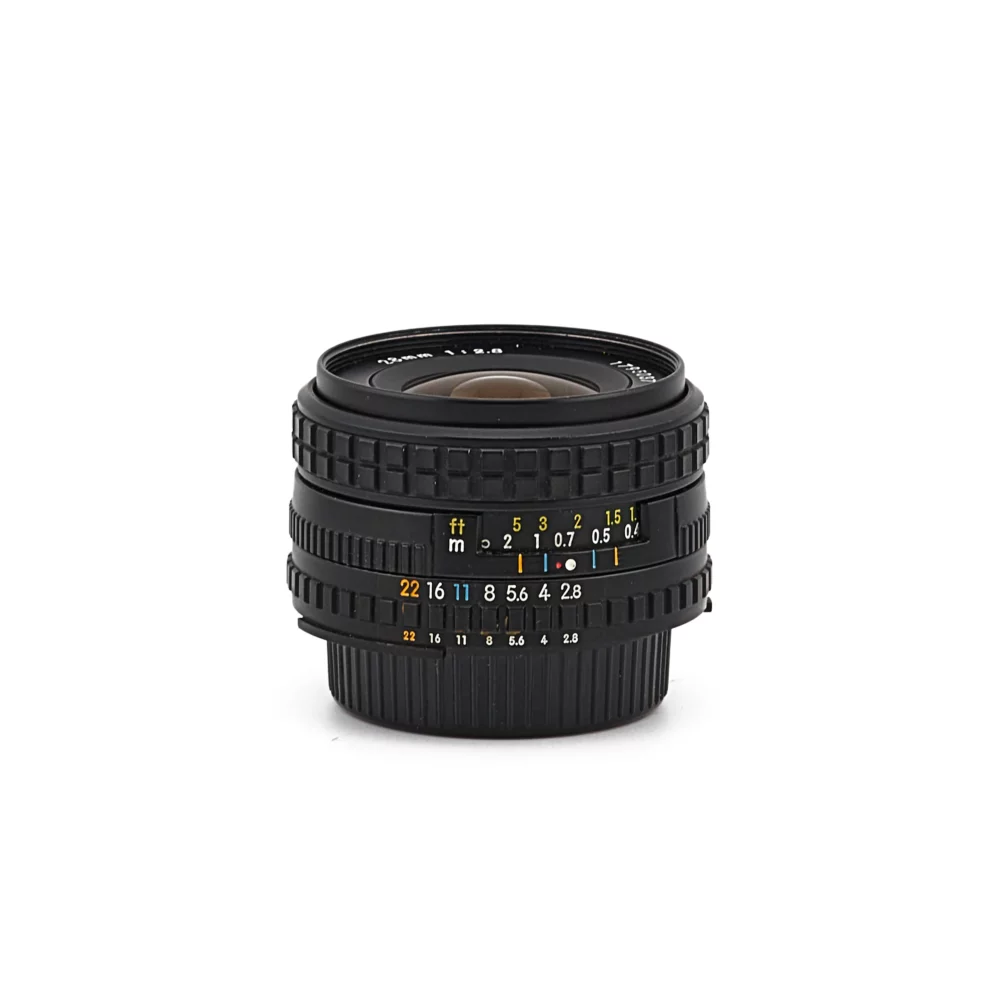Nikon Serie E 28mm f/2.8