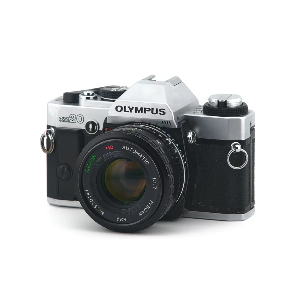 Olympus OM-20 – Luxon 50mm f/1.7