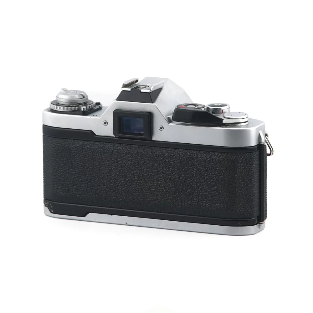Canon AV-1 - Canon FDn 50mm f/1.8 – Image 2