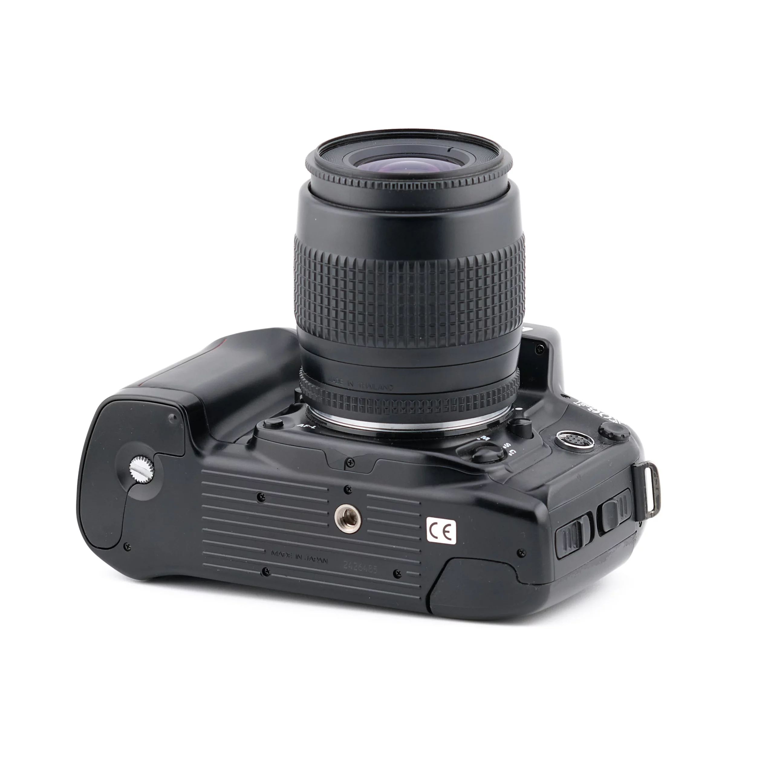 F90X – Nikkor 35-70 f/3.3-4.5 – MB-10 F90X - Nikkor 35-70 f/3.3-4.5 - MB-10 – Image 4