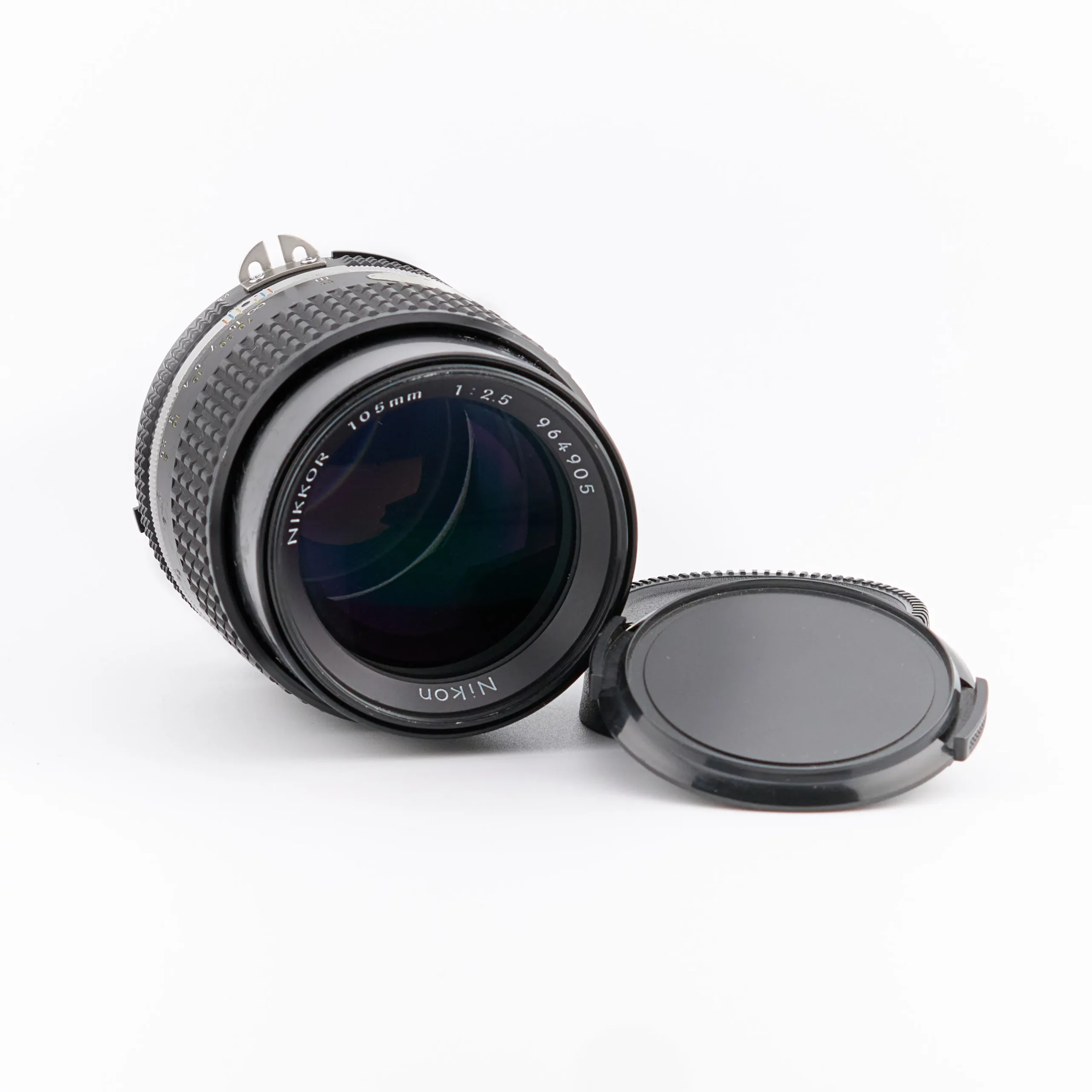 Nikkor AI-S 105mm f/2.5 Nikkor AI-S 105mm f/2.5