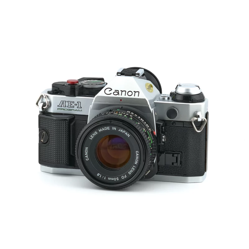 Canon AE-1 Program — Édition ATELIER, appareil photo argentique reconditionné par Pelloche Moi