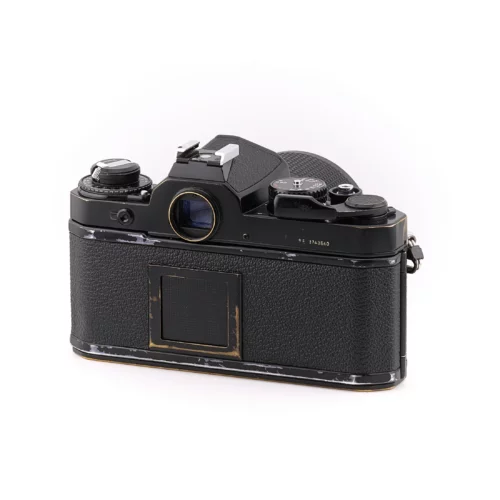 Nikon FE — Nikon Series E Zoom 36-72mm f/3.5 reconditionné (2)