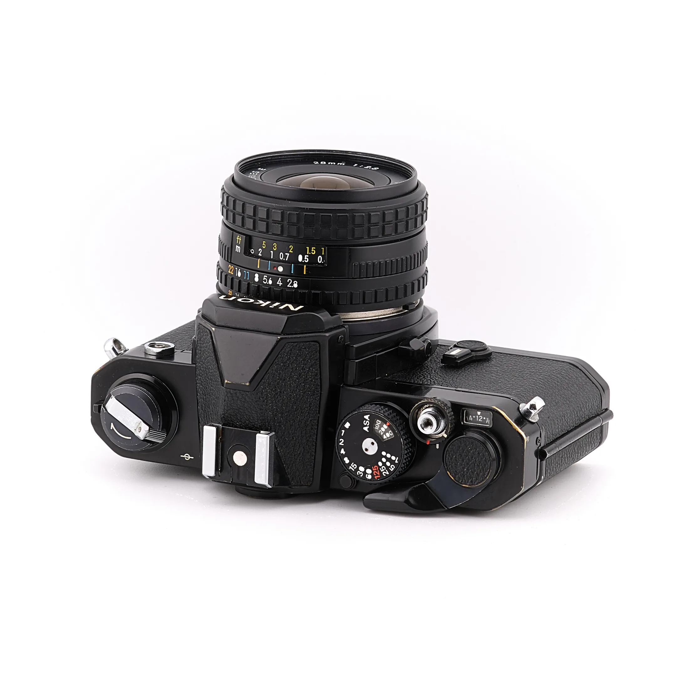 Nikon FM — Nikon Series E 28mm f/2.8 Nikon FM — Nikon Series E 28mm f/2.8 reconditionné (3)