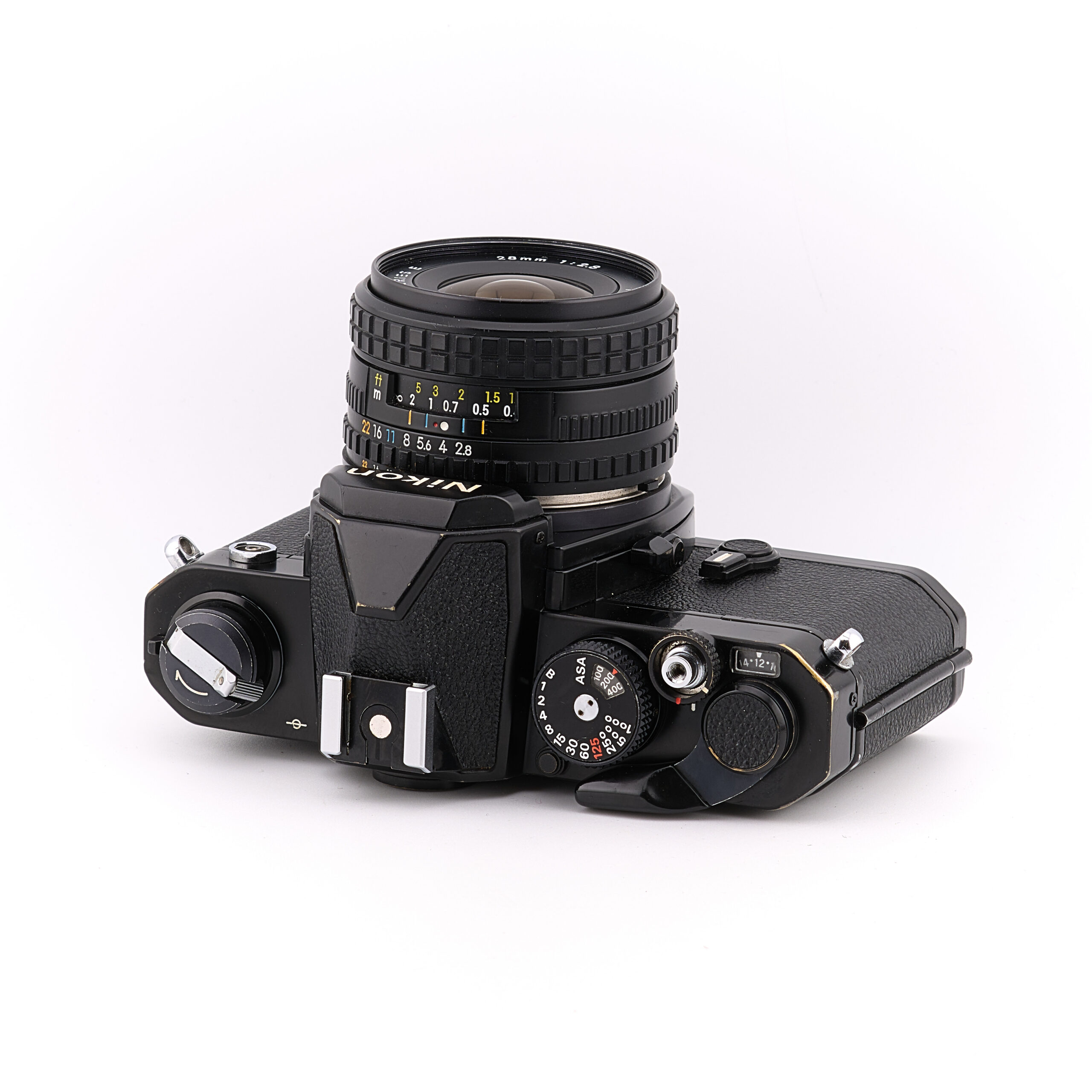 Nikon FM — Nikon Series E 28mm f/2.8 Nikon FM — Nikon Series E 28mm f/2.8 reconditionné (3)