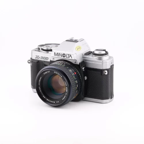 Minolta X-300 — Minolta MC Rokkor-PF 50mm f/1.7 reconditionné (1)