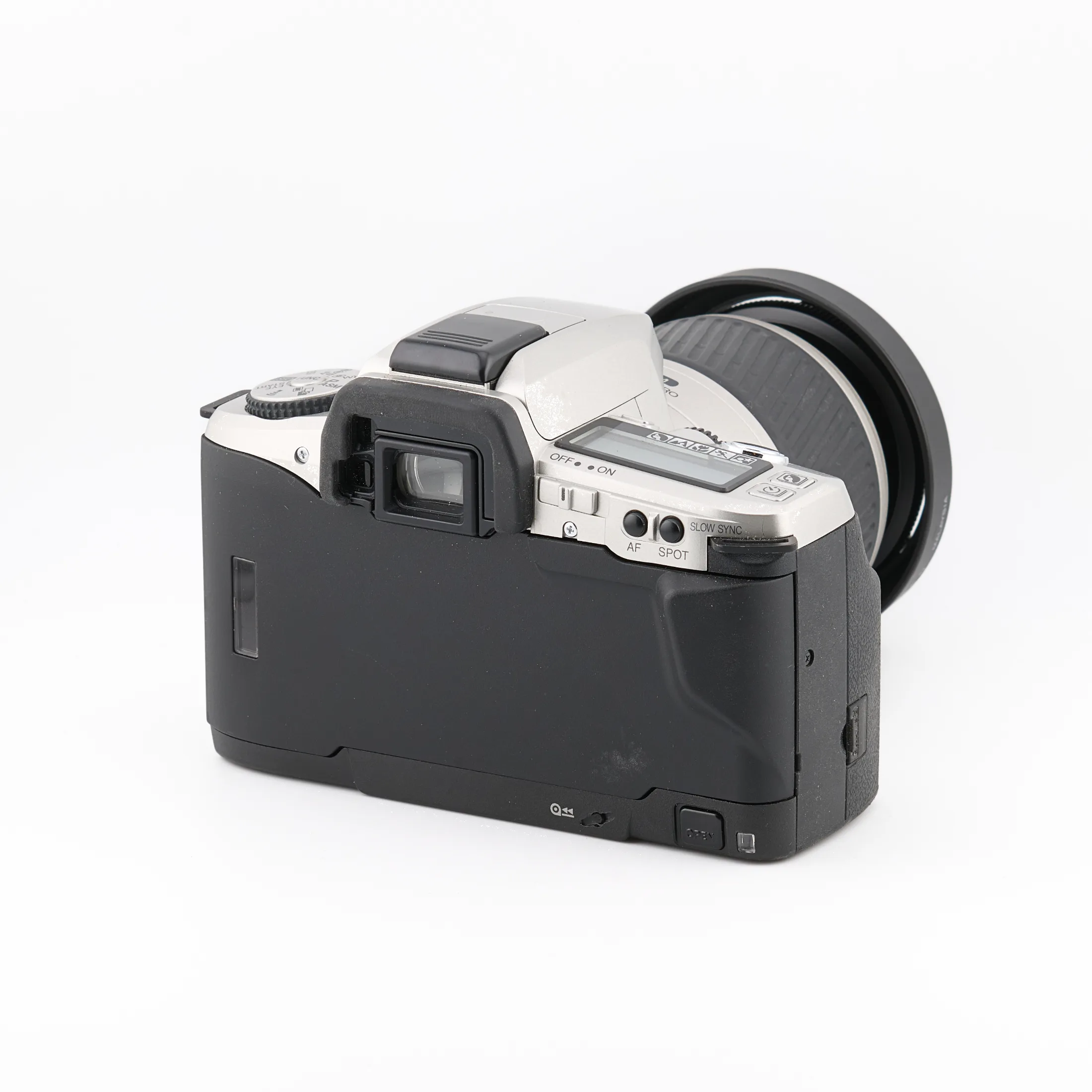 Minolta Dynax 5 — Minolta AF Zoom 28-100mm f/3.5-5.6 D Minolta Dynax 5 — Minolta AF Zoom 28-100mm f/3.5-5.6 D reconditionné (2)