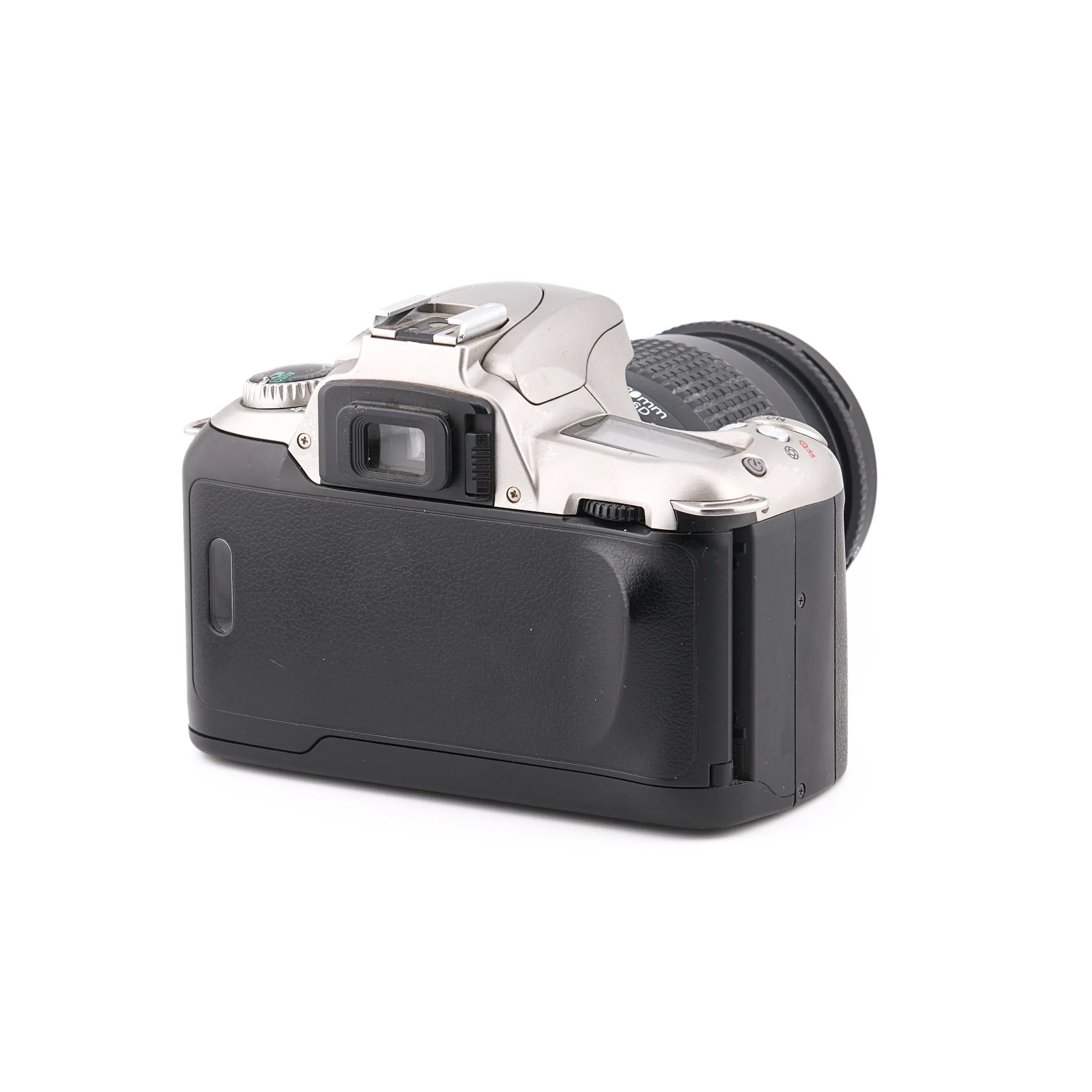 Nikon F55 — Nikon AF Nikkor 28-80mm f/3.5-5.6D Nikon F55 — Nikon AF Nikkor 28-80mm f/3.5-5.6D reconditionné garanti 6 mois (2)