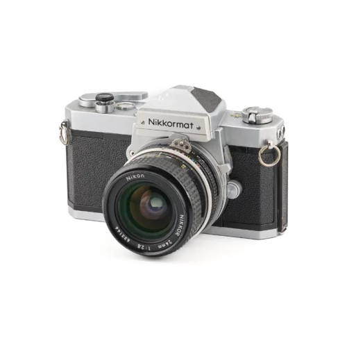 Nikon Nikkormat FTn — Nikon Nikkor 24mm f/2.8 reconditionné (1)