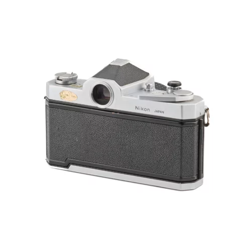 Nikon Nikkormat FTn — Nikon Nikkor 24mm f/2.8 Nikon Nikkormat FTn — Nikon Nikkor 24mm f/2.8 reconditionné (2)